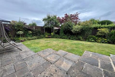 58 Northfield garden 3.jpg