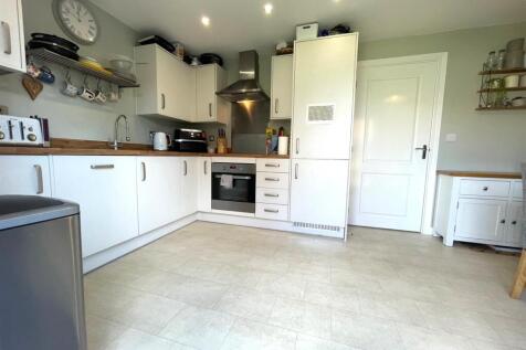 Kitchen 6.jpg