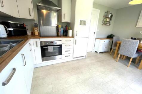 Kitchen 5.jpg