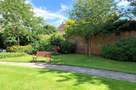 Haldenby Court garden 1.jpg