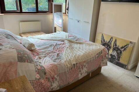 Rear Bedroom