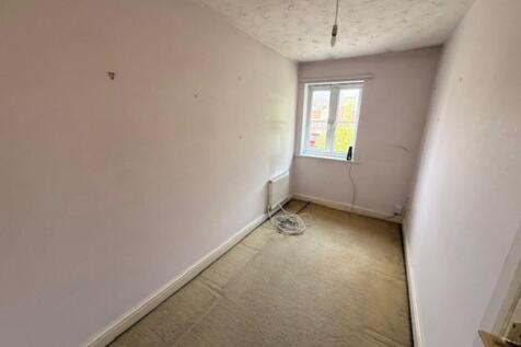 small bedroom 1