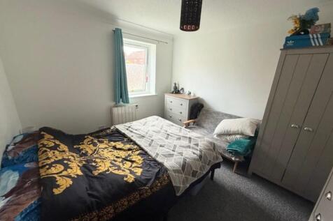 main bedroom 2