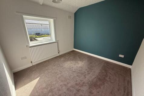 SECOND BEDROOM 1