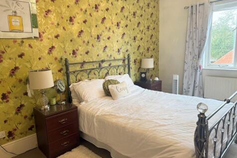 bedroom 22