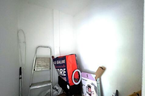 Photograph 12
