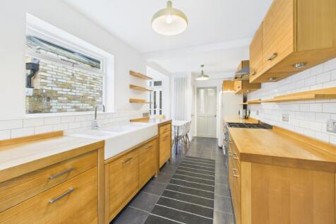 Kitchen Diner 2