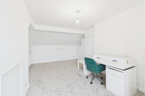 Loft Room 2