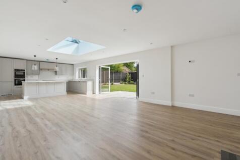 Open Plan Kitchen/Dining/Family Room