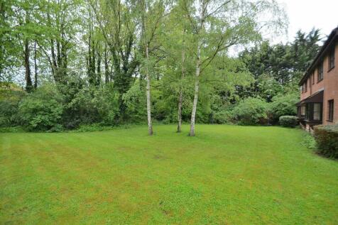 Parking &amp; Gardens