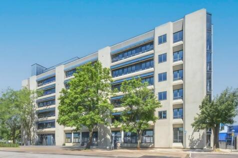 skyline-8d44e45841b2187d5cb7f3ee08b775d4 - 800px.j