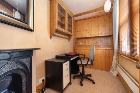 Bedroom/Study