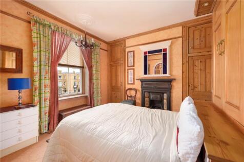 Courtyard Bedroom
