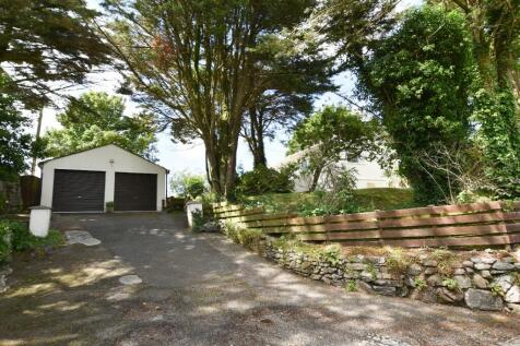 Driveway/Garages