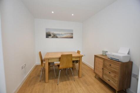 Dining Area/Snug