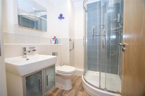 En Suite Shower Rm