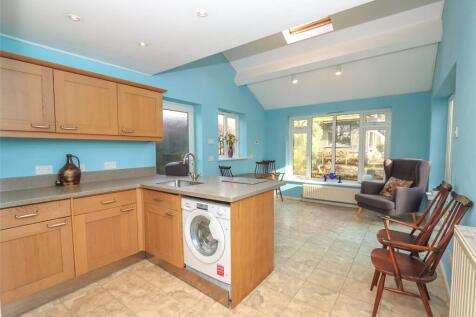 Sun Room/Utility