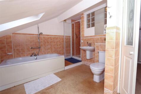 En Suite Bathroom