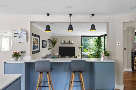 Kitchen/Breakfast Rm
