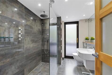 Bed 1 En Suite