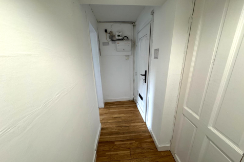 ENT HALLWAY