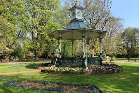 swindon-town-gardens-bandstand.jpg