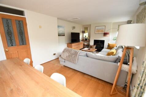 Lounge 3