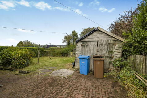 20-web-or-mls-38 Levern Crescent_1