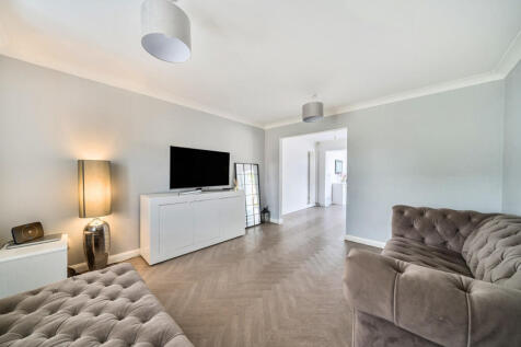 1349999-8-68c1d09...