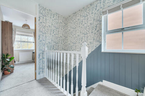 1372892-10-69038f...