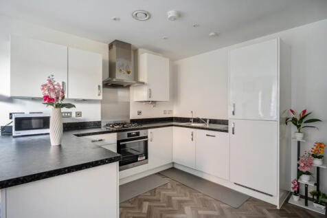 1376370-19-690a11...