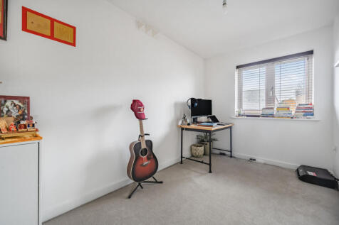 1363027-17-68ecf5...