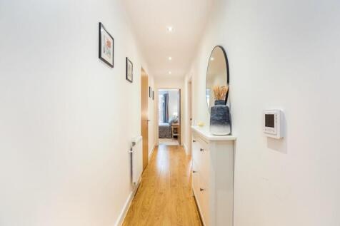 Hallway.jpeg
