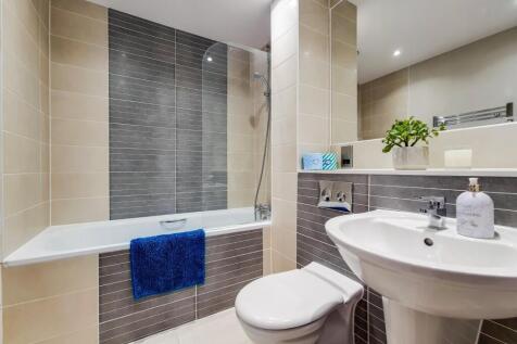 6_Bathroom-0.jpg