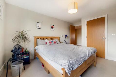 3_Main Bedroom-1.jpg