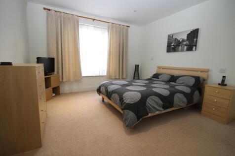 Bedroom (Main)