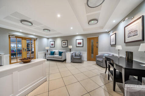 f509f2aa-4195-402...