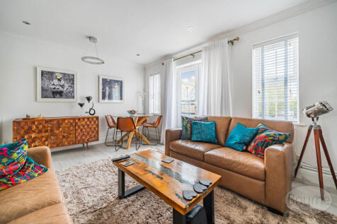 3a6de6a8-4985-4bc...