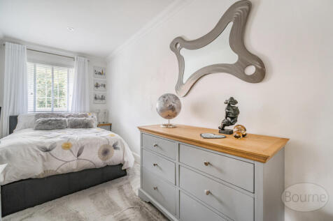 dd470bde-770e-4e3...