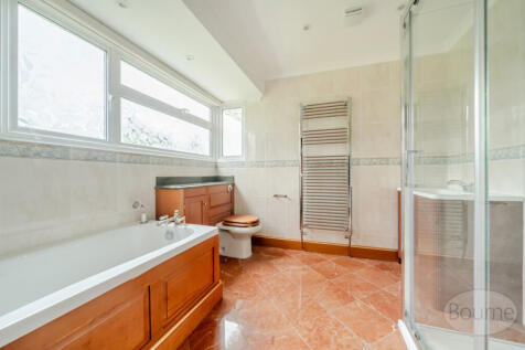 8b08ca38-6e57-460...