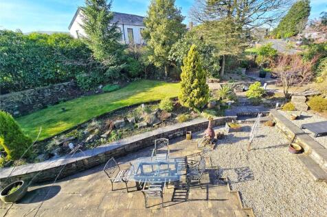 Sunny Rear Gardens