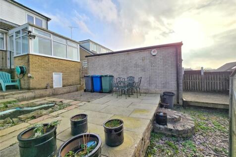 Lower Patio/ Decking
