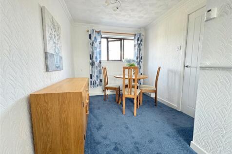 Dining Rm/ Bedroom 2
