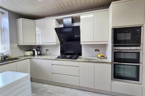 Fitted Kitchen