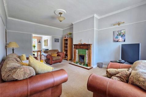 Lounge To Dining Rm