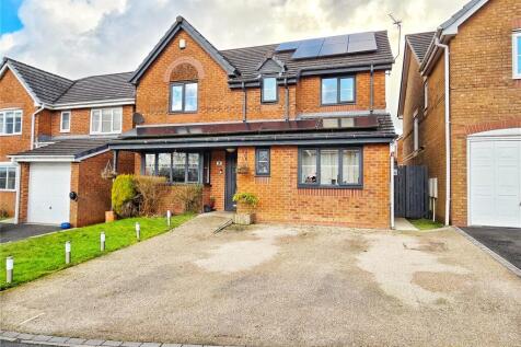 Modern Detached Home