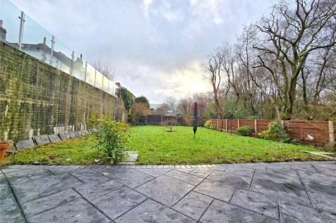 Patio &amp; Lawn Garden