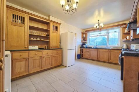 Fitted Kitchen