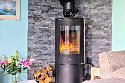 Modern Corner Fire