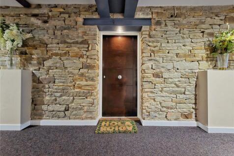 Private Entrance